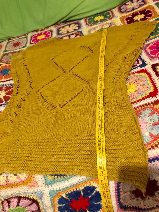 Pullover in ocra gialla