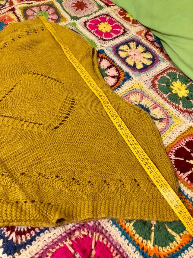 Pullover in ocra gialla