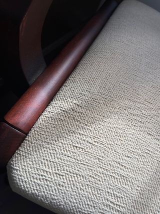 Conjunto de muebles de madera para despacho