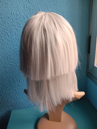 Peluca blanca corta