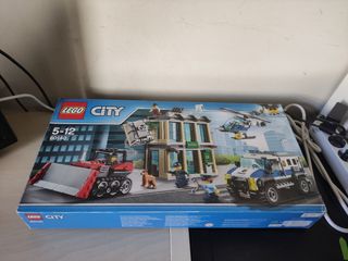 Lego City 60140 Bulldozer Bank Attack