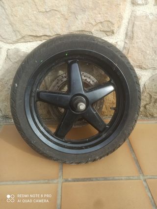 Rueda xmax 250