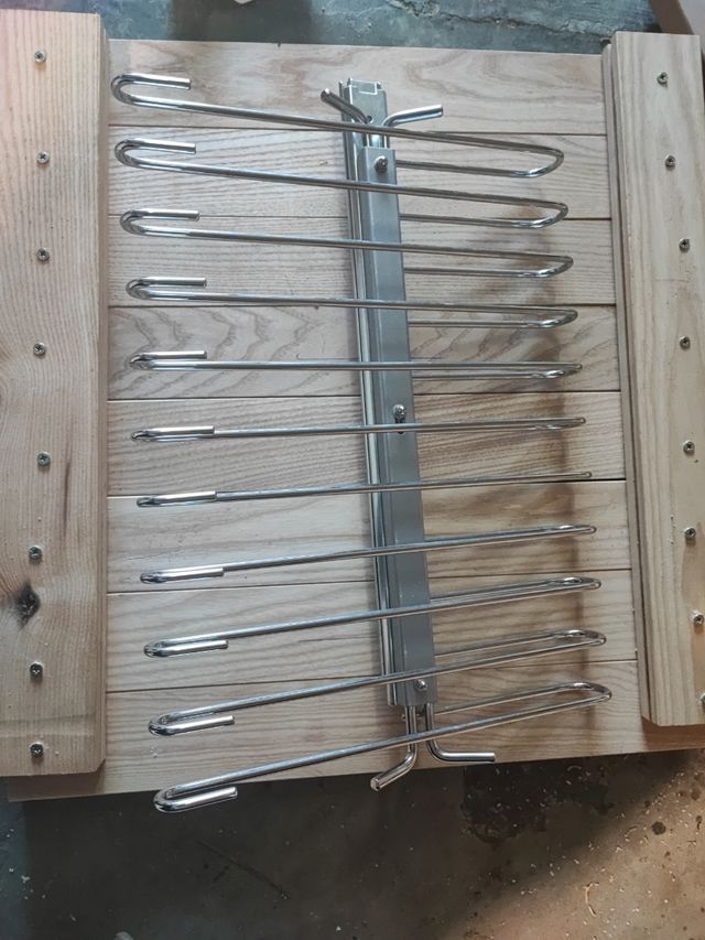 Pantalonero extraíble