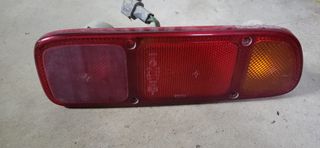 Piloto trasero nissan t2