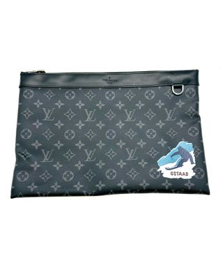 Louis Vuitton – Clutch