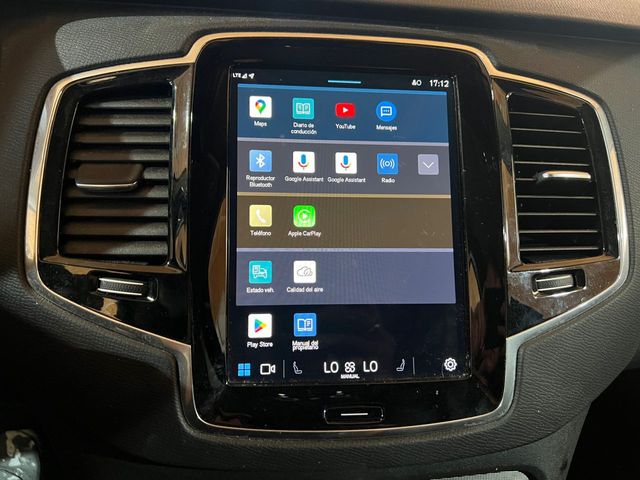 Volvo XC90 Core Recharge Plug-In Hybrid AWD