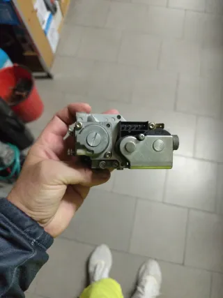 Valvola gas Honeywell VK4105G