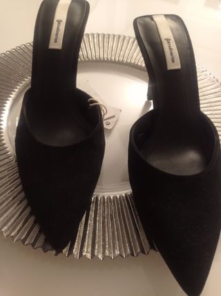Zapatos Mule negros.37