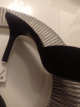 Zapatos Mule negros.37