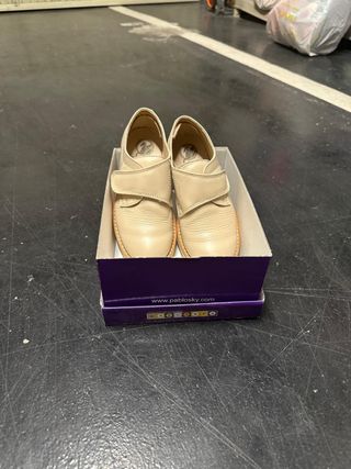 Zapatos comunión beige