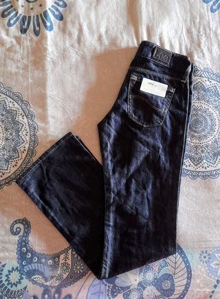 Lee jeans vintage slim bootcup W26 L31 o 34.NUEVO