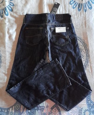 Lee jeans vintage slim bootcup W26 L31 o 34.NUEVO