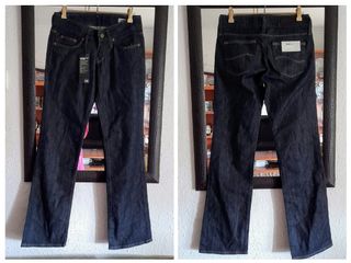 Lee jeans vintage slim bootcup W26 L31 o 34.NUEVO
