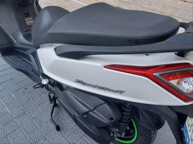 Kymco super dink 125 