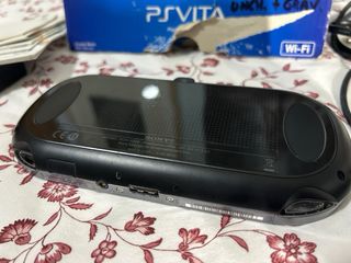 PS VITA  y coleccion JUEGOS