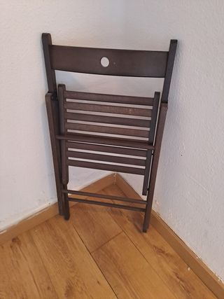 Silla plegable de madera