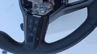 Volante seat leon cupra  2023 