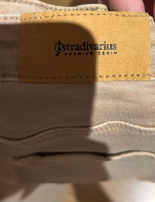 Pantalón stradivarius