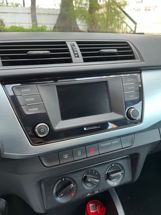 Radio Skoda Fabia 2016