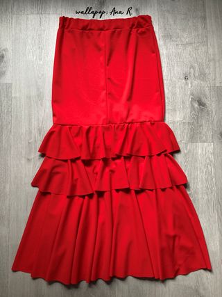 Falda roja de flamenca con volantes 38/40 feria