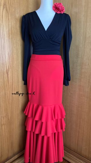 Falda roja de flamenca con volantes 38/40 feria