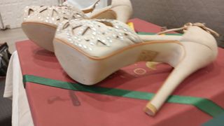 Abito asimmetrico:sandalo