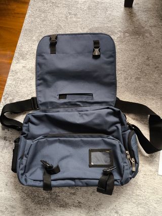 Bolsa ordenador-documentos marca Reebok