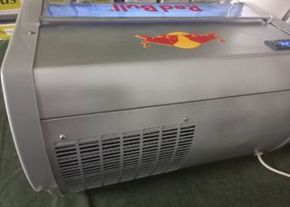 NEVERA MINI REDBULL HORIZONTAL