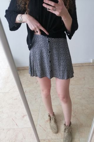Falda botones flores