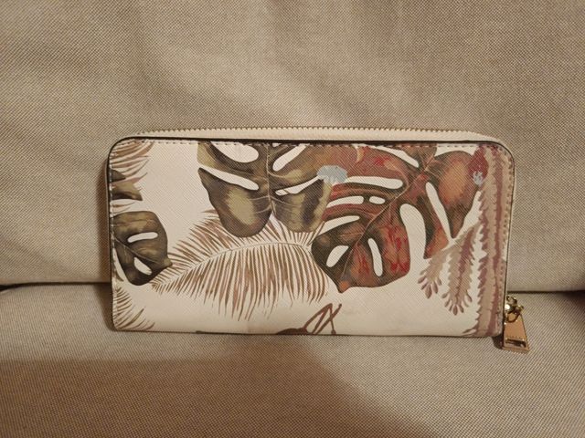 Cartera parfois tropical