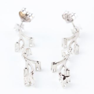 Pendientes alargados con brillantes