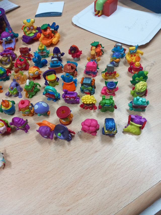 Lote de muñecos de súper zing
