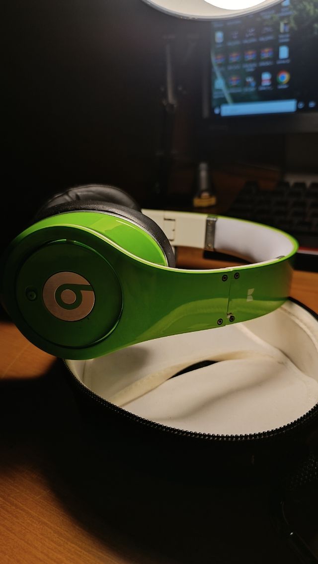 Beats Monster Studio by Dr.Dre