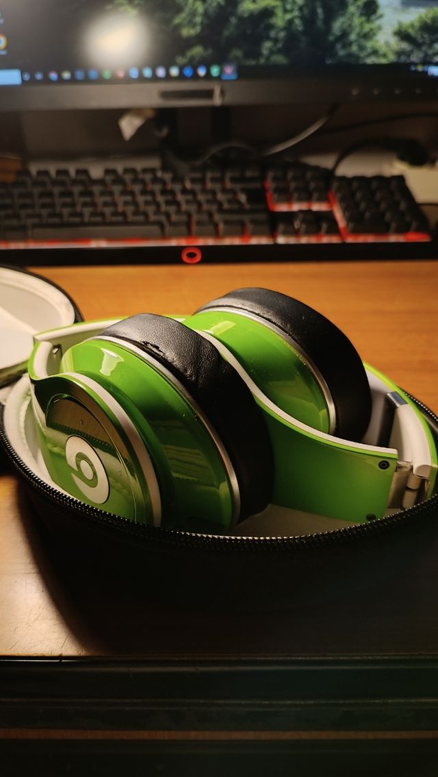 Beats Monster Studio by Dr.Dre