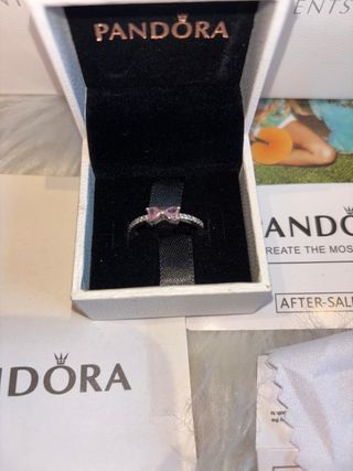 Anillo Pandora lazo rosa