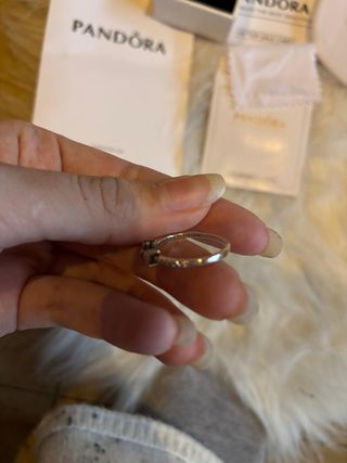 Anillo Pandora lazo rosa