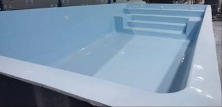 *PISCINAS DE POLIÉSTER *