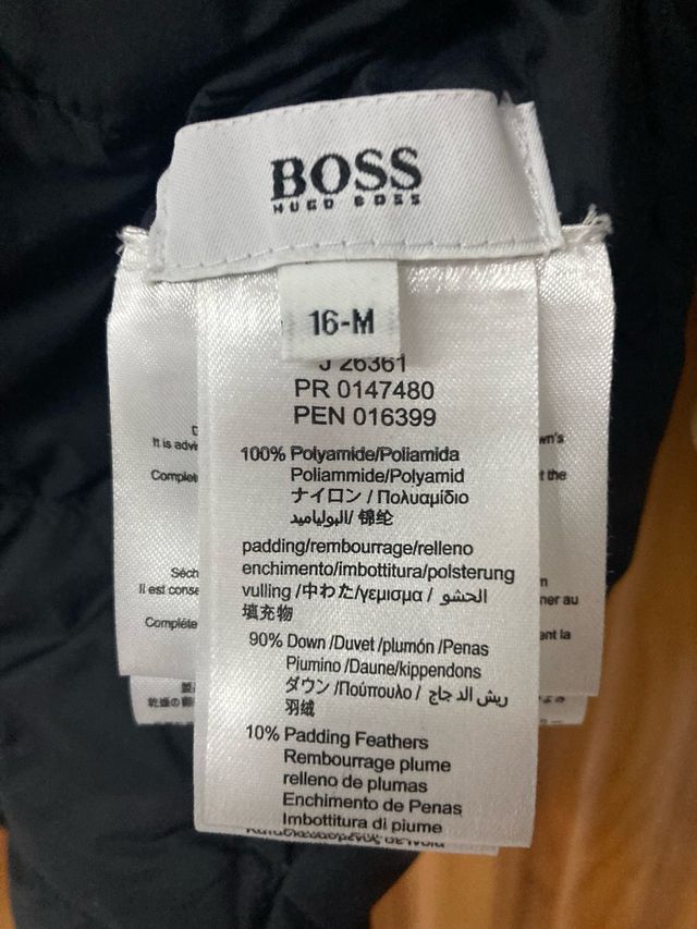 Chaqueton Hugo Boss talla pequeña