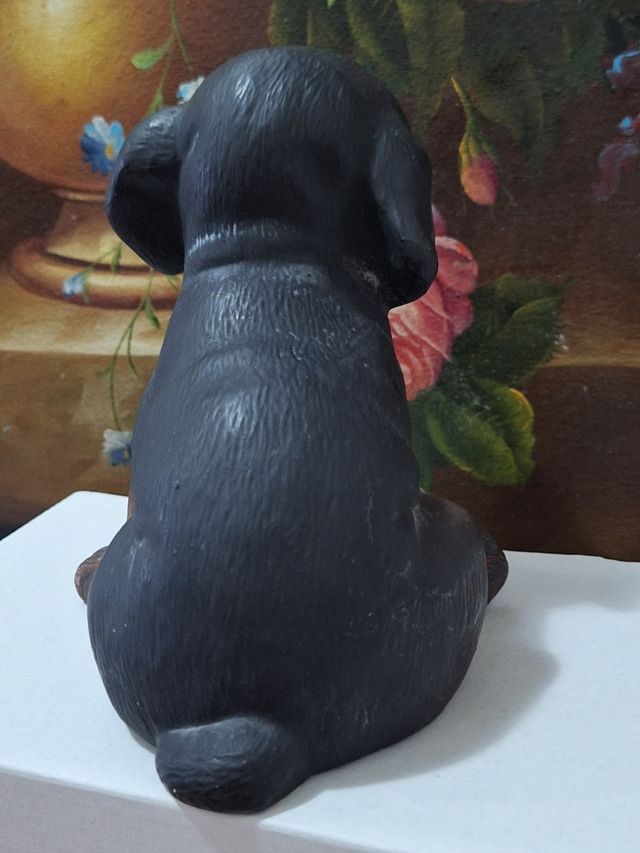 Scultura ceramica di cucciolo rottweiler