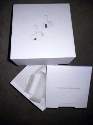 Cajas ipad 2 y airpods pro
