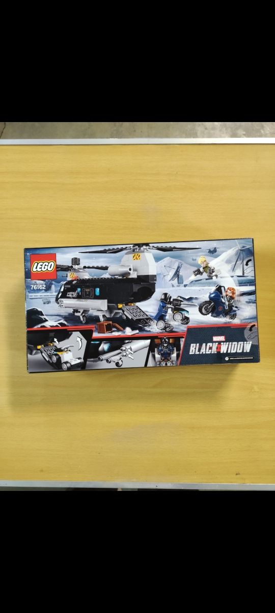 Black Widow's helicopter chase