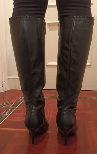 Botas altas negras de piel