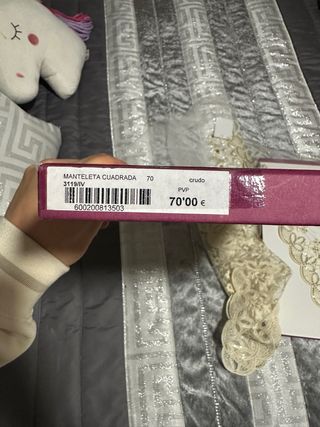 Manteleta cuadrada de fallera infantil