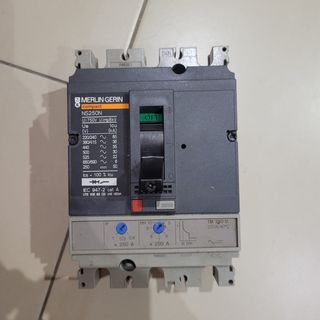 Interruptor 250A