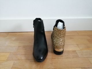 Botines negros y dorados 