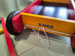 Carrito correpasillos de madera