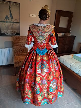 Traje de fallera talla 16
