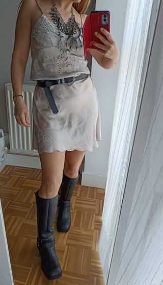 Vestido lencero de Zara