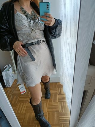 Vestido lencero de Zara