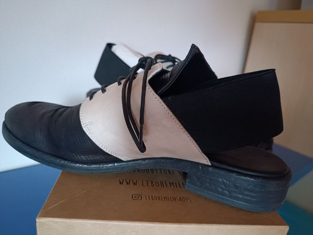 Scarpe allacciate LES Bohemiens